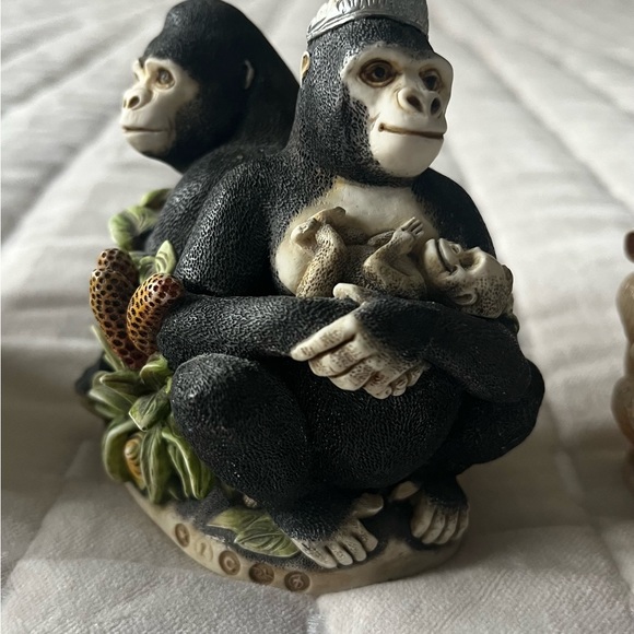 Monkeys! Harmony Kingdom - Picture 2 of 4